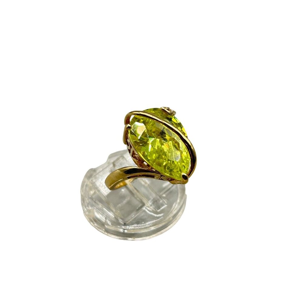 Vintage Gold Plated 80s 90s Ring Size 6.25 Cocktail Ring Yellow Drop Glass Stone